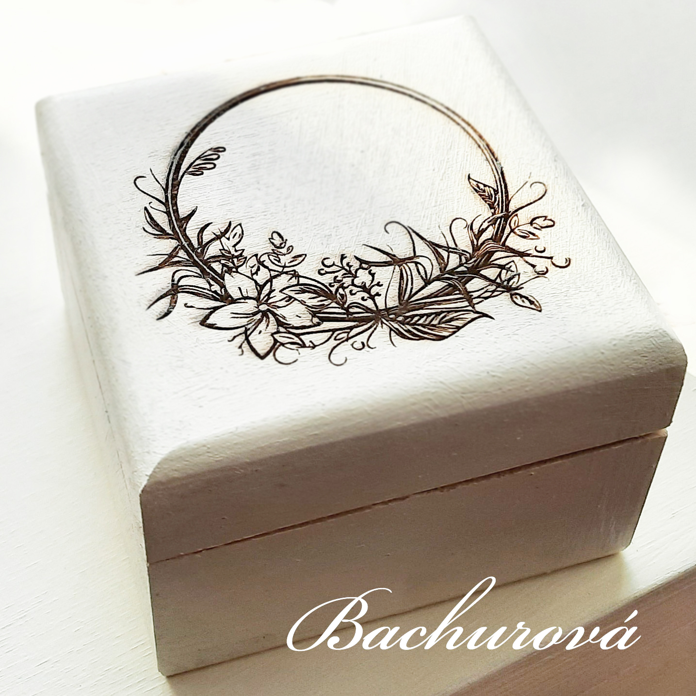 Krabička na snubní prsteny_bílá